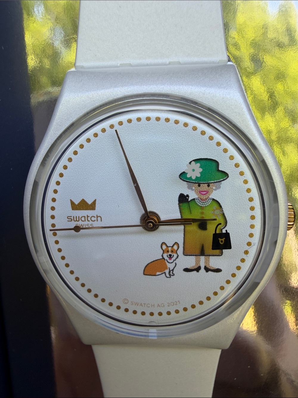Swatch How Majestic Watch Queen Elizabeth Color Changing
